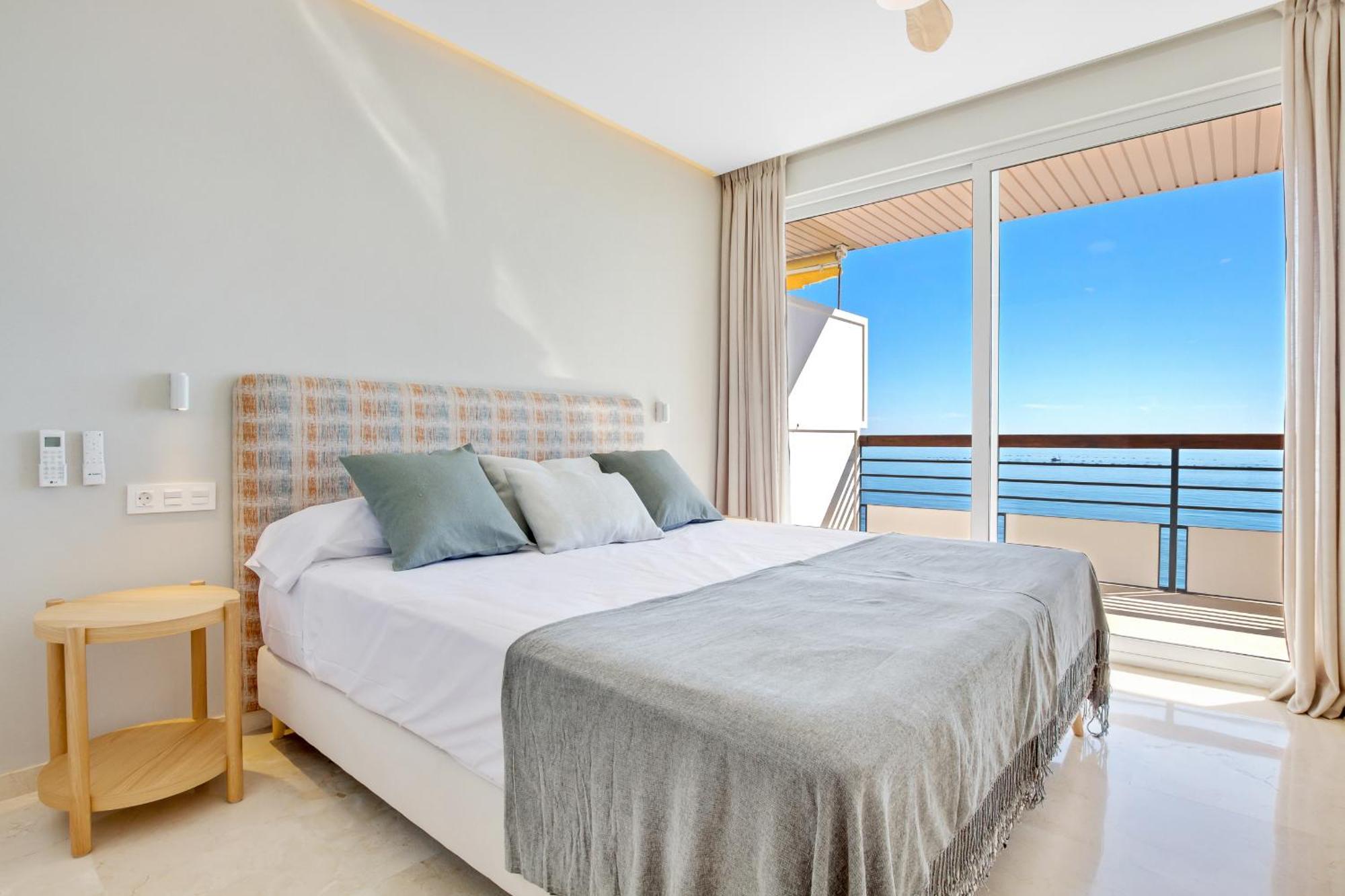 Santa Clara Modern & Exclusive Seafront Apartment Torremolinos Zewnętrze zdjęcie