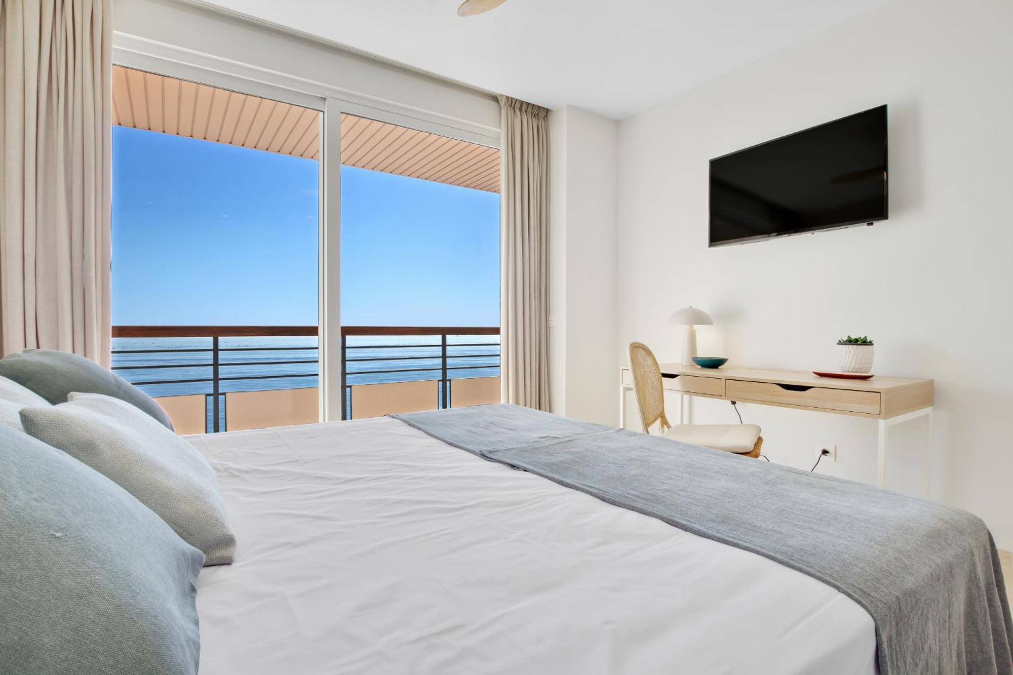 Santa Clara Modern & Exclusive Seafront Apartment Torremolinos Zewnętrze zdjęcie