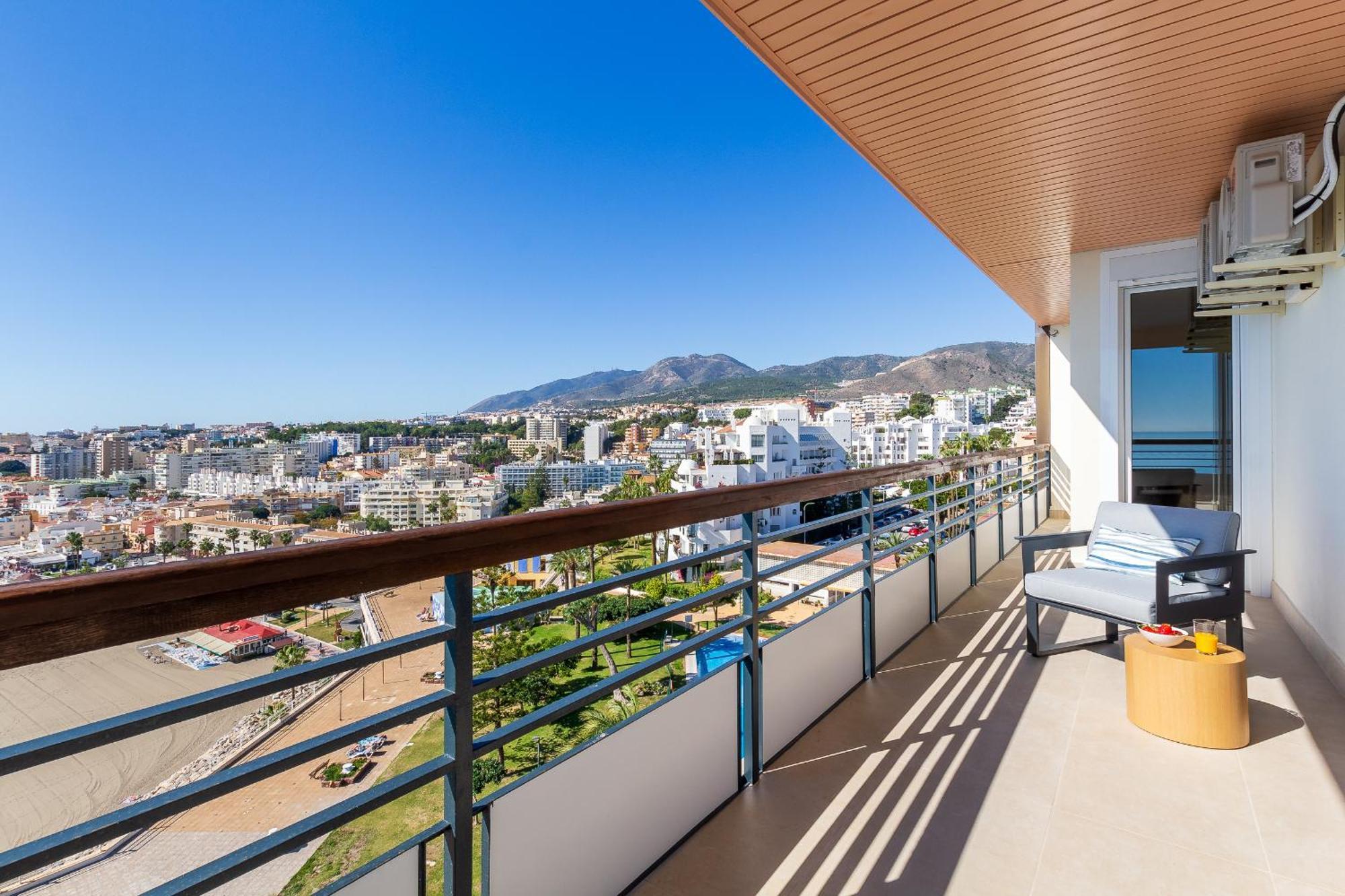 Santa Clara Modern & Exclusive Seafront Apartment Torremolinos Zewnętrze zdjęcie